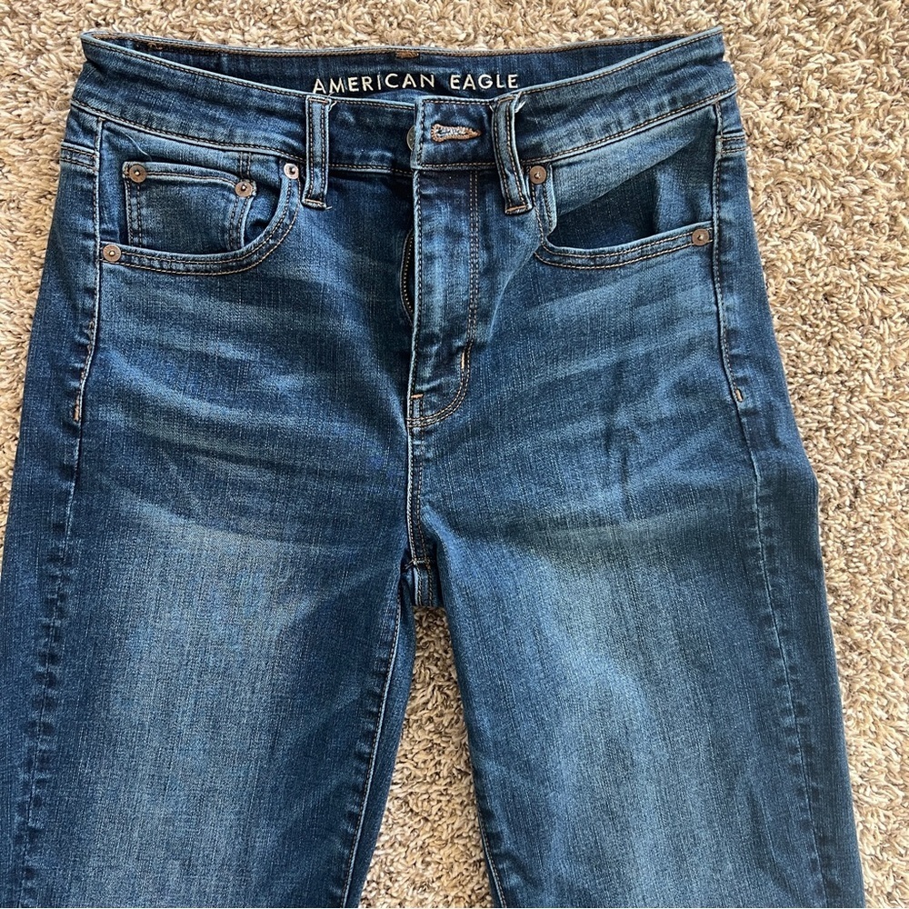 American Eagle Slim Straight Jean - Size 4 - Picture 4 of 8